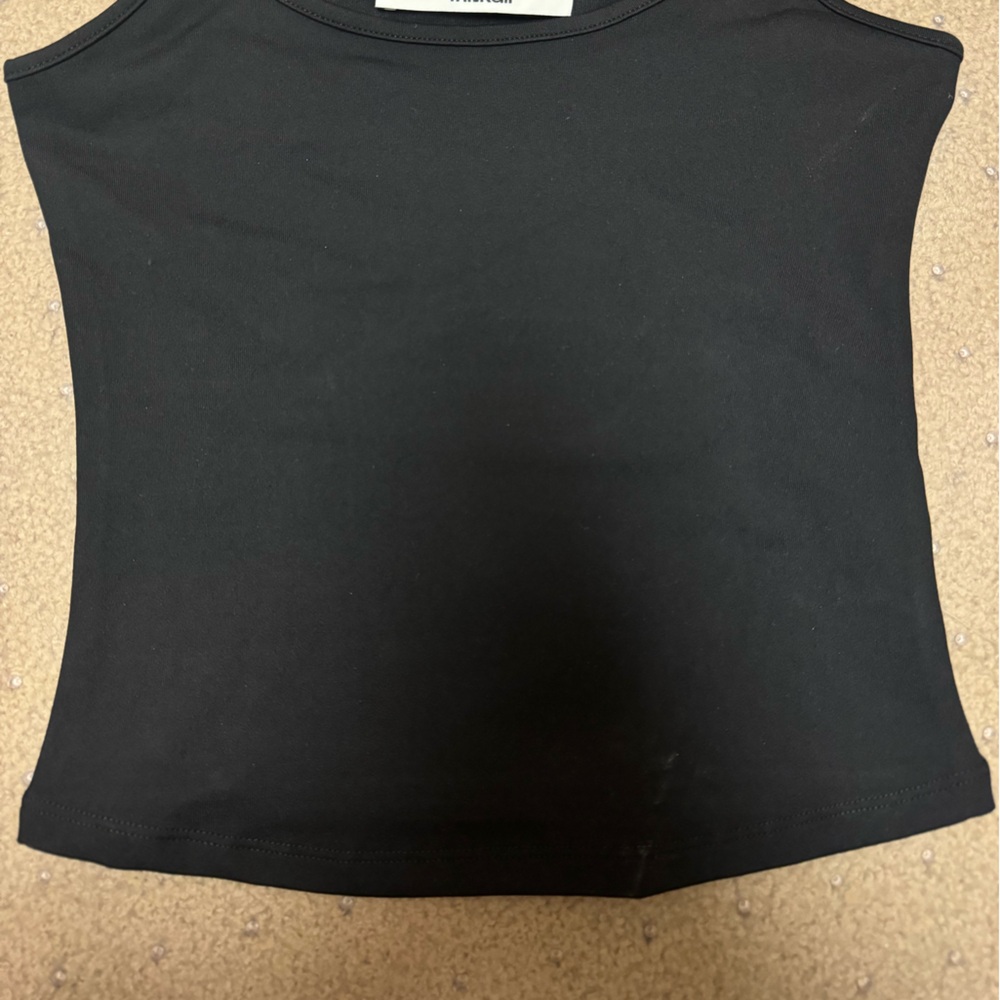 black tankair cami